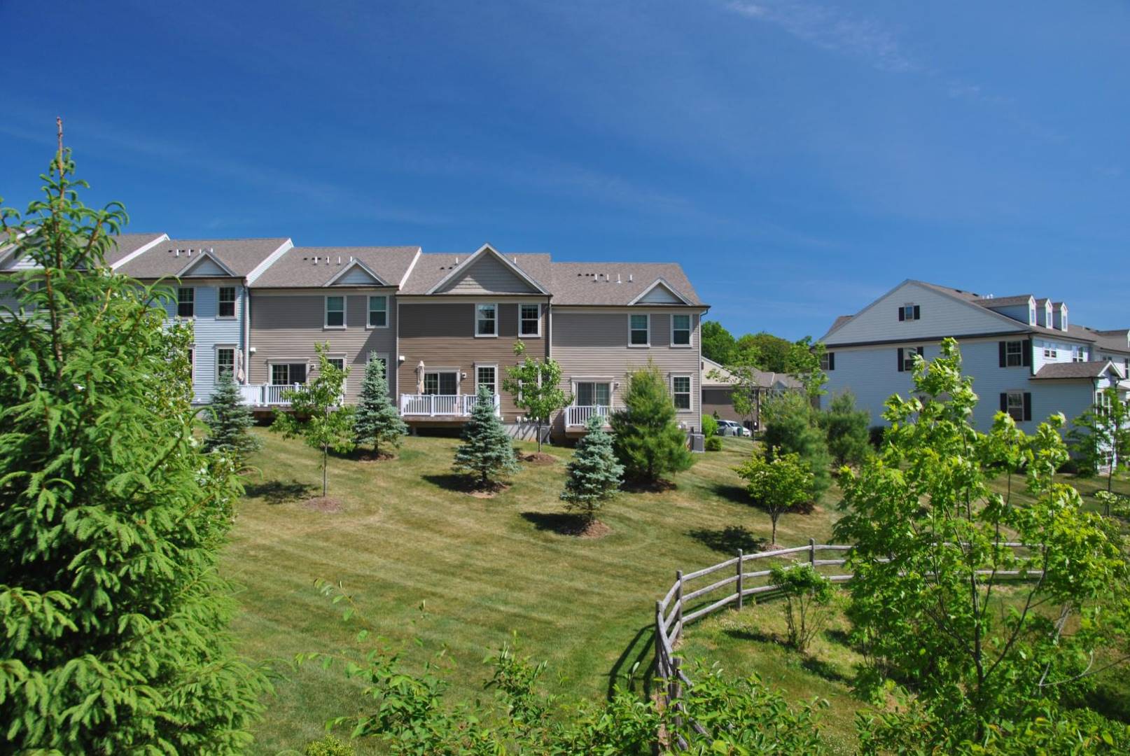 Kensington Square, Pulte Homes Menlo Engineering Associates Inc.