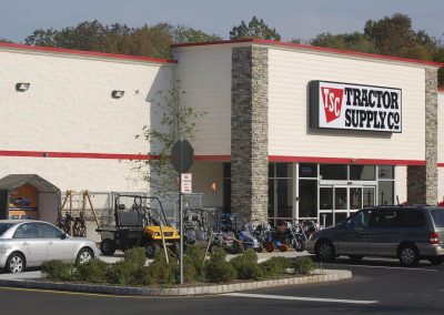 Tractor Supply 1 gallery img 4